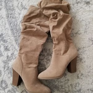 Heeled boots